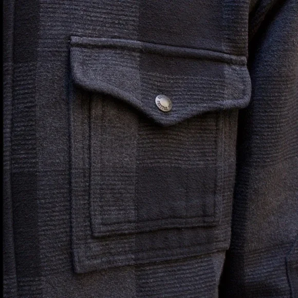 Filson Men's Beartooth Camp Jacket, Large - Picture 3 of 6